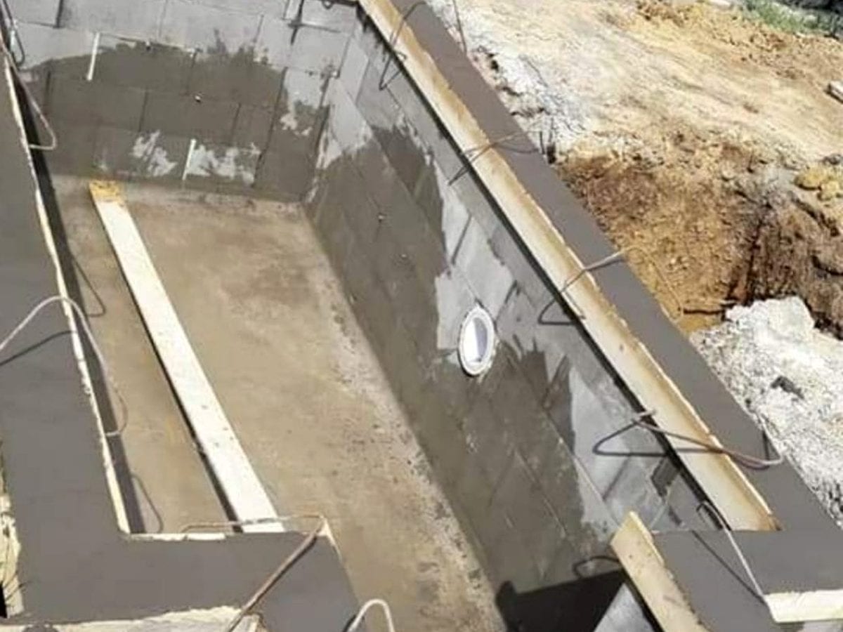 hidroizolatie terasa cu membrana bituminoasa aplicata pe acoperis plat
